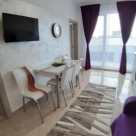 Casa Marea Albastra